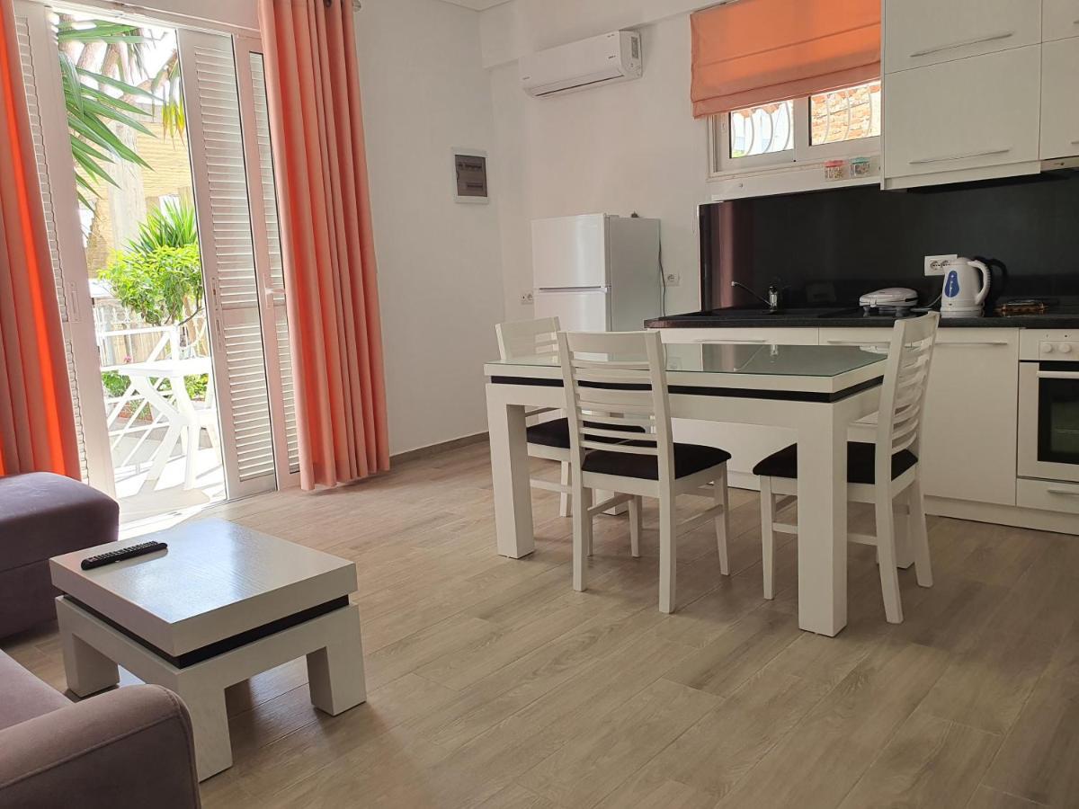 Villa Kristiana Sarandë Exteriör bild