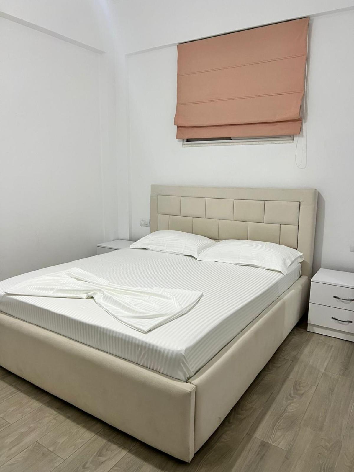 Villa Kristiana Sarandë Exteriör bild